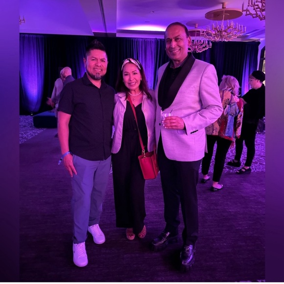 π¦GRISEL IS LIVE! - Picture 4 of 4